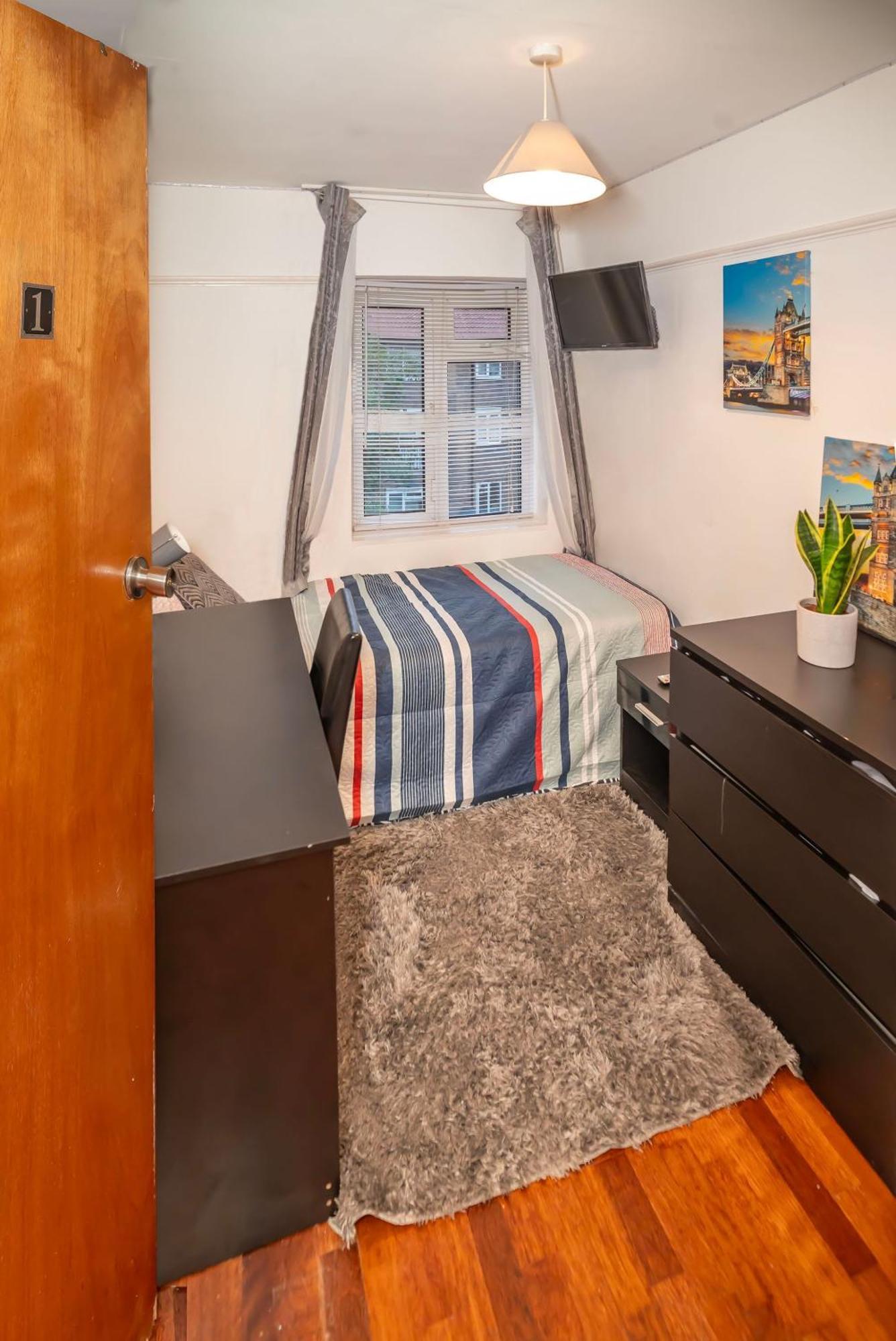 4 Bedroom House Rented By The Casa de hóspedes Londres